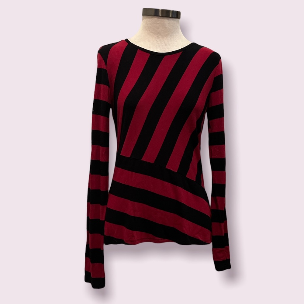 Premise Studio Long Sleeve Round Neck Top - size M